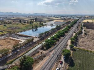 Lorena Alfaro insiste en ruta alternativa para tren de pasajeros Lorena Alfaro insiste en ruta alternativa para tren de pasajeros