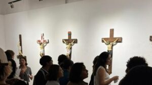 UG retira exposición “Iconoclasia” tras generar polémica UG retira exposición “Iconoclasia” tras generar polémica
