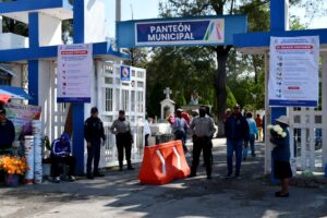 Gobierno de Irapuato implementa operativo de seguridad para festejos de Día de Muertos Gobierno de Irapuato implementa operativo de seguridad para festejos de Día de Muertos