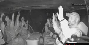 Israel secuestra flotilla humanitaria hacia Gaza y detiene a decenas de activistas Israel secuestra flotilla humanitaria hacia Gaza y detiene a decenas de activistas
