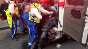 123 lesionados tras marcha del 2 de octubre en CDMX 123 lesionados tras marcha del 2 de octubre en CDMX