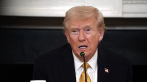 Trump rompe negociaciones con Canadá tras usar anuncio “falso” de Reagan; mantiene aranceles Trump rompe negociaciones con Canadá tras usar anuncio “falso” de Reagan; mantiene aranceles