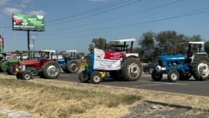 Agricultores lanzan ultimátum: advierten bloqueos carreteros si el Gobierno Federal no responde antes del mediodía Agricultores lanzan ultimátum: advierten bloqueos carreteros si el Gobierno Federal no responde antes del mediodía