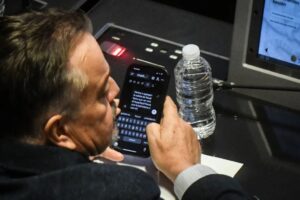 Senador del PAN queda exhibido por usar ChatGPT para redactar discurso contra Morena Senador del PAN queda exhibido por usar ChatGPT para redactar discurso contra Morena