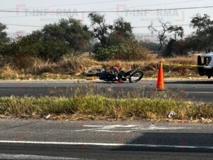 Accidente de motocicleta deja un fallecido y dos heridos en el Libramiento Norte Accidente de motocicleta deja un fallecido y dos heridos en el Libramiento Norte