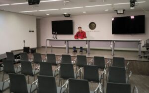 Noroña acusa de «fascista» a alcaldesa de Uruapan frente a sala vacía Noroña acusa de «fascista» a alcaldesa de Uruapan frente a sala vacía