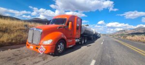 Asegura Policía Estatal de Caminos 66 mil litros de diésel y detiene a un persona en San Felipe Asegura Policía Estatal de Caminos 66 mil litros de diésel y detiene a un persona en San Felipe