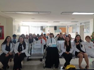 TERMINARON CICLO DE FORMACIÓN Y RECIBEN SU DESPEDIDA EN HOSPITALES DE SECRETARÍA DE SALUD TERMINARON CICLO DE FORMACIÓN Y RECIBEN SU DESPEDIDA EN HOSPITALES DE SECRETARÍA DE SALUD