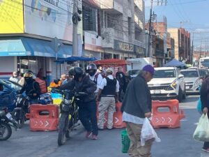 Burlan operativo vial y asesinan a dos motociclistas en pleno mercado Tomasa Esteves Burlan operativo vial y asesinan a dos motociclistas en pleno mercado Tomasa Esteves