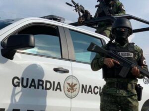 Operativos federales dejan 12 detenidos y aseguramientos en Irapuato y León Operativos federales dejan 12 detenidos y aseguramientos en Irapuato y León