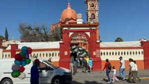 Irapuato vive fiesta guadalupana: fe, comercio y miles de devotos recorren calles Irapuato vive fiesta guadalupana: fe, comercio y miles de devotos recorren calles