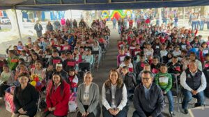 Cumplen sueños de niñas y niños con apadrinamiento de Reyes Magos en DIF Irapuato Cumplen sueños de niñas y niños con apadrinamiento de Reyes Magos en DIF Irapuato