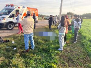 Accidente de motocicleta deja una mujer muerta y dos heridas, una menor con amputación, en San Antonio El Rico Accidente de motocicleta deja una mujer muerta y dos heridas, una menor con amputación, en San Antonio El Rico