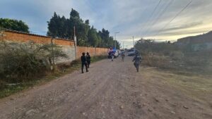 DETIENEN A TRES PERSONAS APARENTEMENTE VINCULADAS CON LA MASACRE DE LOMA DE FLORES DETIENEN A TRES PERSONAS APARENTEMENTE VINCULADAS CON LA MASACRE DE LOMA DE FLORES