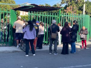 MODIFICAN ACCESO AL IMSS SALAMANCA Y SERVICIO ES REBASADO MODIFICAN ACCESO AL IMSS SALAMANCA Y SERVICIO ES REBASADO