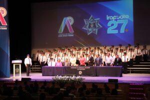 Reconocen a más de 45 policías con nuevos grados en Irapuato Reconocen a más de 45 policías con nuevos grados en Irapuato