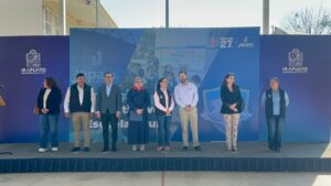 Entregan distintivo “Escuela Azul” a primaria Josefa Ortiz de Domínguez en Irapuato Entregan distintivo “Escuela Azul” a primaria Josefa Ortiz de Domínguez en Irapuato