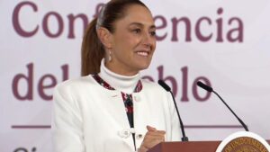 Sheinbaum presenta “Jóvenes Transformando México”, estrategia integral para ampliar derechos Sheinbaum presenta “Jóvenes Transformando México”, estrategia integral para ampliar derechos