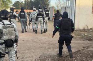 Tres vinculados a proceso por masacre en Loma de Flores; Fiscalía promete que no habrá impunidad Tres vinculados a proceso por masacre en Loma de Flores; Fiscalía promete que no habrá impunidad