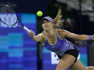 Paula Badosa afronta otra retirada por lesión en el WTA 1000 de Dubái Paula Badosa afronta otra retirada por lesión en el WTA 1000 de Dubái