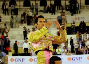 Gamero corta oreja y Ferrera bien a secas, el encierro disparejo en tarde polvorienta Gamero corta oreja y Ferrera bien a secas, el encierro disparejo en tarde polvorienta