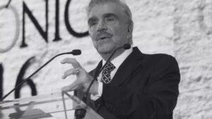 “México es más grande que sus problemas”: Muere Don Jorge Kahwagi Gastine, el hombre que construyó La Crónica de Hoy “México es más grande que sus problemas”: Muere Don Jorge Kahwagi Gastine, el hombre que construyó La Crónica de Hoy