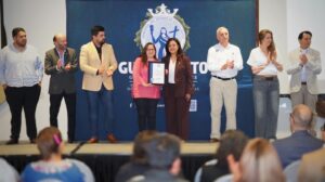 Municipios y empresas reciben reconocimiento por acciones ambientales en encuentro estatal de la PAOT Municipios y empresas reciben reconocimiento por acciones ambientales en encuentro estatal de la PAOT