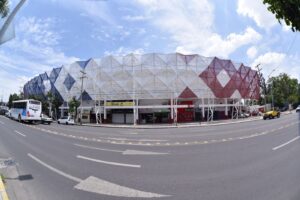 Buscan ordenar comercio en zona del estadio Sergio León Chávez Buscan ordenar comercio en zona del estadio Sergio León Chávez
