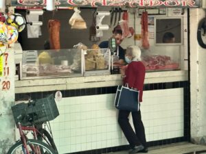 Decomisan cerca de 450 kilos de carne en operativos de supervisión en Irapuato Decomisan cerca de 450 kilos de carne en operativos de supervisión en Irapuato