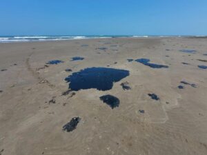 630 kilómetros de costa manchada: el derrame que pone a prueba a Sheinbaum y a Pemex 630 kilómetros de costa manchada: el derrame que pone a prueba a Sheinbaum y a Pemex