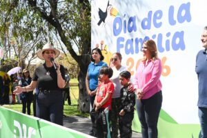 Irapuato honra a la familia como pilar de paz y valores Irapuato honra a la familia como pilar de paz y valores