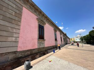 Preparan Palacio Municipal de Irapuato previo a la marcha del 8M Preparan Palacio Municipal de Irapuato previo a la marcha del 8M