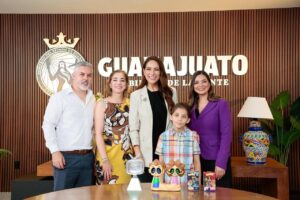 Excluyen al calzado del régimen fiscal y refuerzan respaldo a la industria en Guanajuato Excluyen al calzado del régimen fiscal y refuerzan respaldo a la industria en Guanajuato