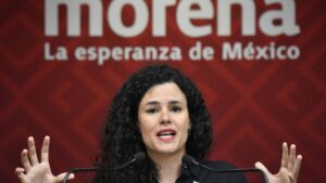 Luisa María Alcalde deja dirigencia de Morena para integrarse al gabinete de Sheinbaum Luisa María Alcalde deja dirigencia de Morena para integrarse al gabinete de Sheinbaum