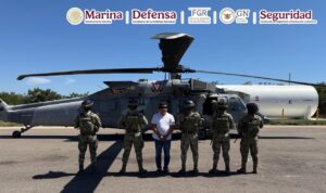 Capturan a “El Jardinero” en Nayarit; intentó ocultarse en drenaje durante operativo de la Marina Capturan a “El Jardinero” en Nayarit; intentó ocultarse en drenaje durante operativo de la Marina