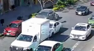 Investigan de manera interna a agente de tránsito que presenció homicidio en Centro Histórico de Irapuato Investigan de manera interna a agente de tránsito que presenció homicidio en Centro Histórico de Irapuato