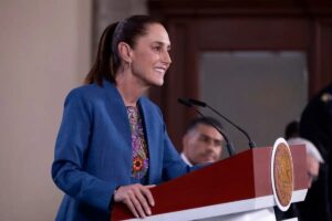 Sheinbaum respalda a Slim y cuestiona calificación de Moody’s sobre economía mexicana Sheinbaum respalda a Slim y cuestiona calificación de Moody’s sobre economía mexicana