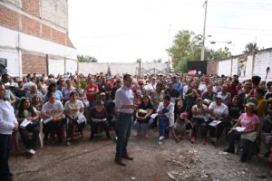 Inician proceso de escrituración para familias de Las Huertas Tercera Sección en Irapuato Inician proceso de escrituración para familias de Las Huertas Tercera Sección en Irapuato