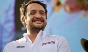 Andy López Beltrán deja Secretaría de Organización de Morena; buscará diputación federal en Tabasco Andy López Beltrán deja Secretaría de Organización de Morena; buscará diputación federal en Tabasco