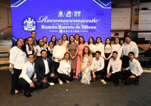 Irapuato reconoce a docentes que transforman vidas desde las aulas Irapuato reconoce a docentes que transforman vidas desde las aulas