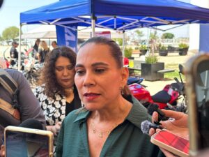 Alcaldesa pide no politizar el fútbol en Irapuato; investigación de la FGE podría llegar a Healthy People Alcaldesa pide no politizar el fútbol en Irapuato; investigación de la FGE podría llegar a Healthy People