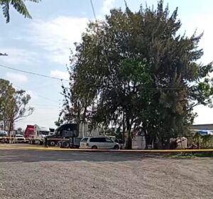 Hombre es asesinado en la colonia Ciudad de Los Olivos; agresores huyeron en motocicleta Hombre es asesinado en la colonia Ciudad de Los Olivos; agresores huyeron en motocicleta