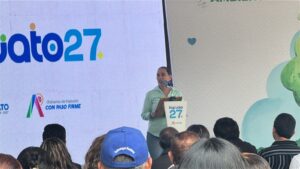 Irapuato insistirá en un hospital del IMSS; no aceptará una clínica, advierte Lorena Alfaro Irapuato insistirá en un hospital del IMSS; no aceptará una clínica, advierte Lorena Alfaro