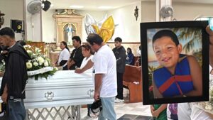 Entre lágrimas despiden a “Winnie”, niño víctima colateral de un ataque armado en Irapuato Entre lágrimas despiden a “Winnie”, niño víctima colateral de un ataque armado en Irapuato