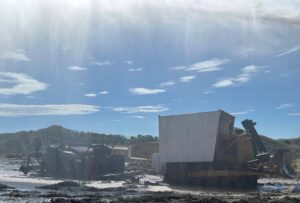 Pemex avanza en control de pozo Krem-1; descarta riesgos a la salud y anuncia apoyos para comunidades Pemex avanza en control de pozo Krem-1; descarta riesgos a la salud y anuncia apoyos para comunidades