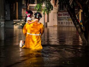 Lorena Alfaro anuncia obras para acabar con inundaciones tras lluvias atípicas en Irapuato Lorena Alfaro anuncia obras para acabar con inundaciones tras lluvias atípicas en Irapuato