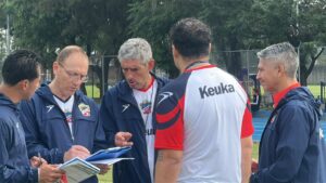 Cientos buscan un lugar en la Trinca; arrancan visorías del Club Irapuato rumbo a la Liga Premier Cientos buscan un lugar en la Trinca; arrancan visorías del Club Irapuato rumbo a la Liga Premier