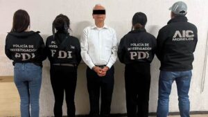 Detienen a exdirector de Pemex por presunta violencia familiar; investigan agresión contra su esposa Detienen a exdirector de Pemex por presunta violencia familiar; investigan agresión contra su esposa