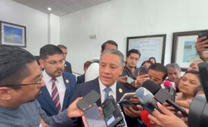 Fiscal confirma un detenido por asesinato de “El Gallito”; crimen se originó tras una discusión Fiscal confirma un detenido por asesinato de “El Gallito”; crimen se originó tras una discusión