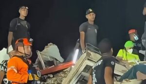 Esperanza entre los escombros: reportan posibles sobrevivientes a casi un mes de los terremotos en Venezuela Esperanza entre los escombros: reportan posibles sobrevivientes a casi un mes de los terremotos en Venezuela